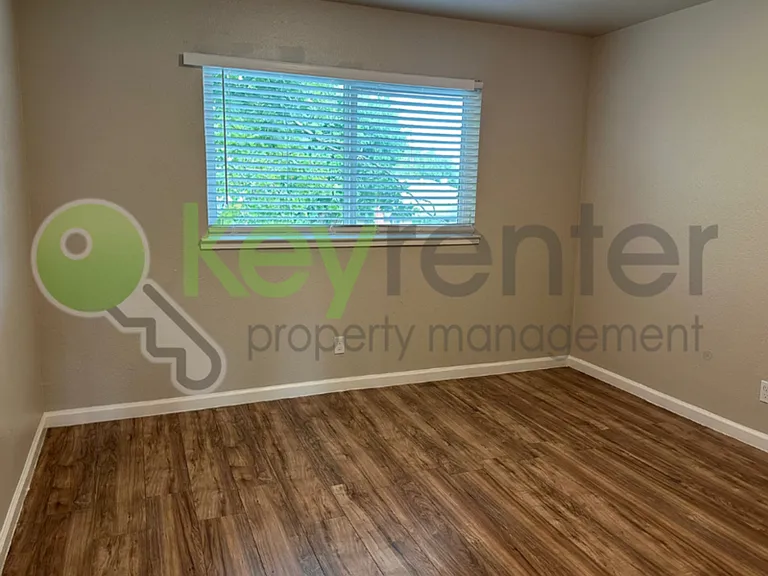 5700 Falconer Way #4 — Photo 12