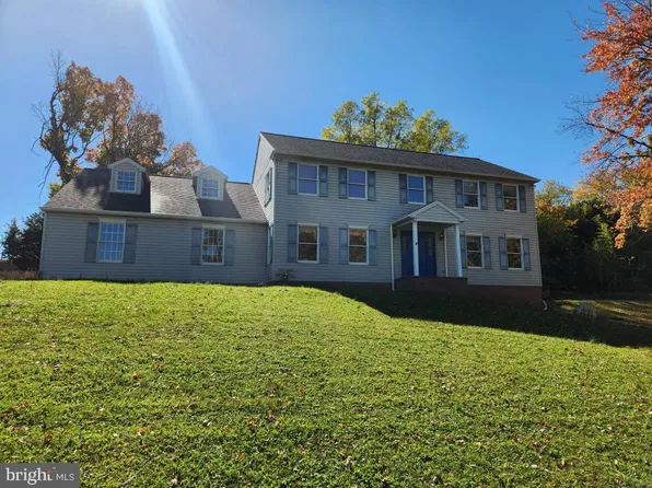 396 Woodland Ave, Middletown, PA 17057