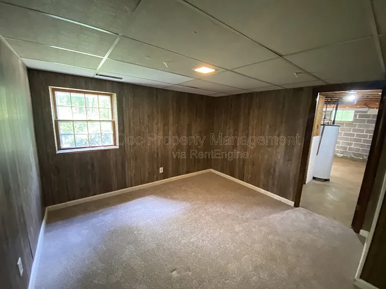 219 Bells Hill Rd — Photo 35