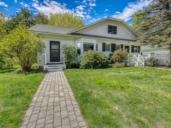 66 Riverbank Rd