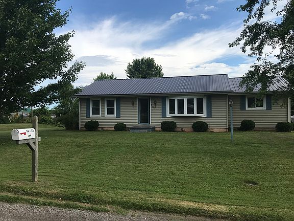 3rd image of 107 Tripp Ave