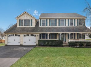 1321 Red Oak Dr, Chalfont, PA 18914