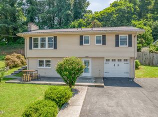 170 Montrose Dr, Bristol, VA 24201