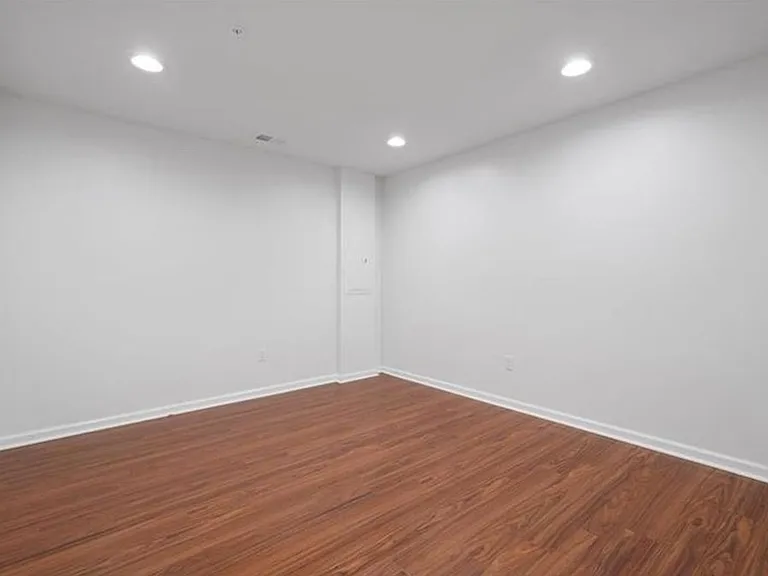 2029 Connecticut Ln — Photo 16