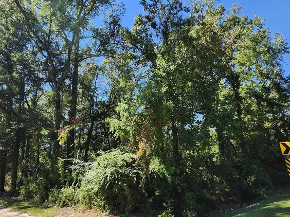 16302 Caesar Ave, Baton Rouge, LA 70816