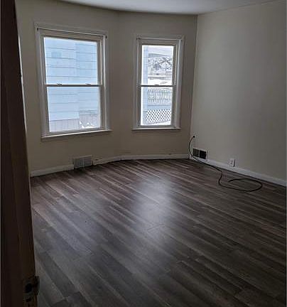 3rd image of 83 Grand Ave #10797689