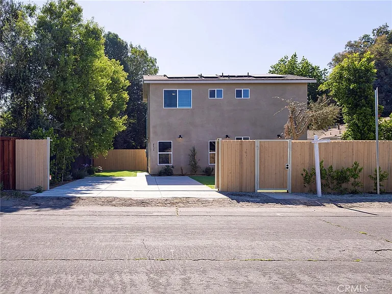 8434 Gothic St — Photo 23