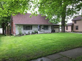 215 W 4th St, Pecatonica, IL