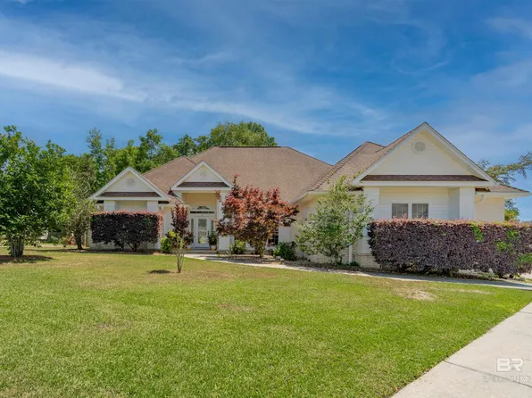 2902 Panama Cir, Lillian, AL 36549