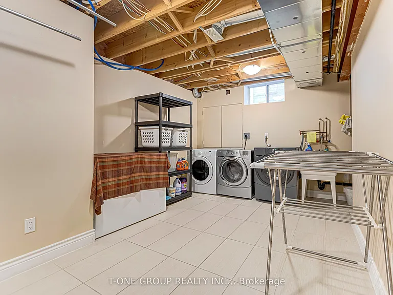 261 Angus Glen Blvd — Photo 25
