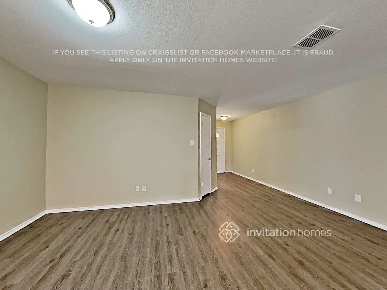 8007 Stowe Springs Ln Arlington, TX 76002 — Photo 3