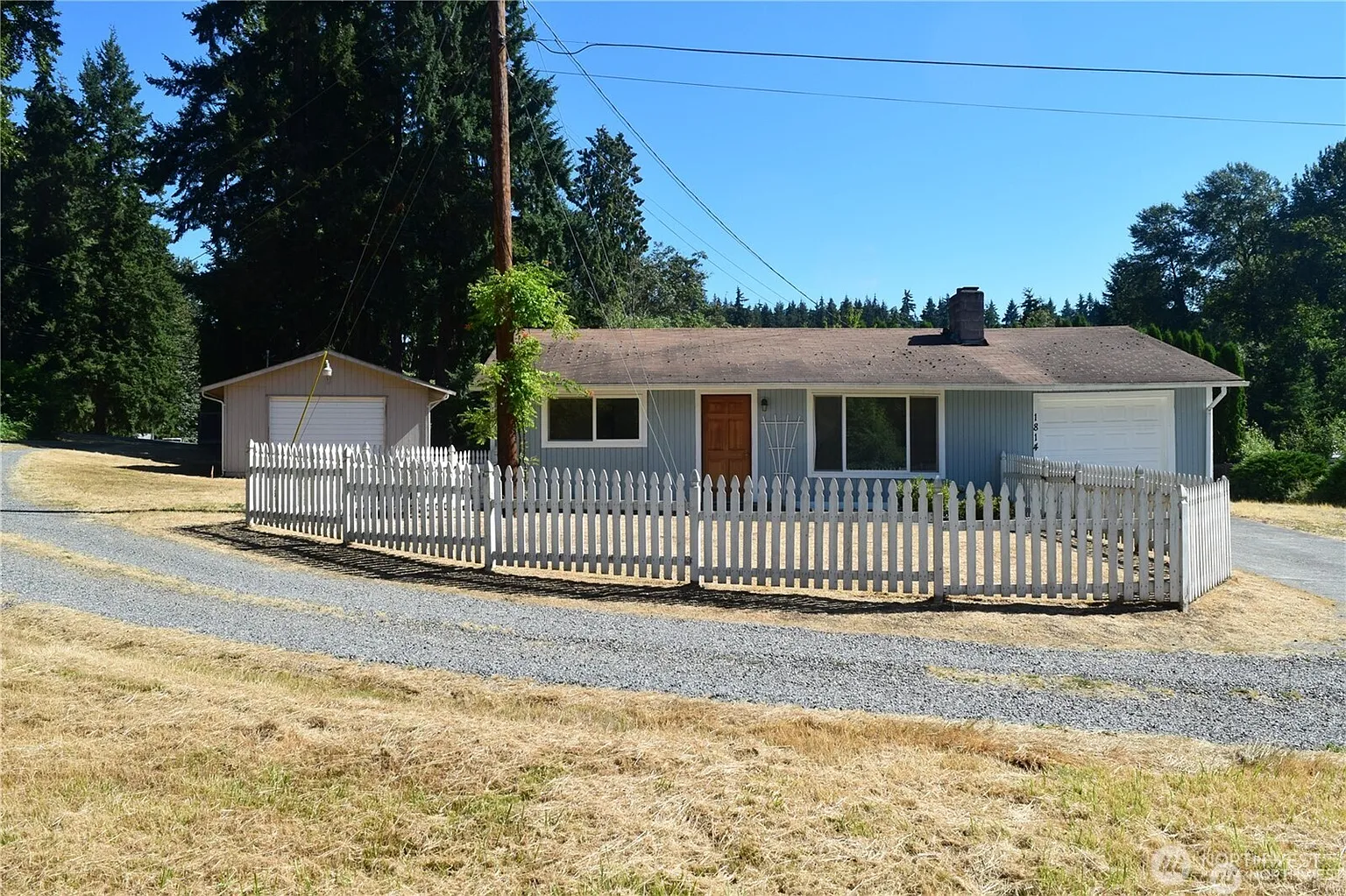 1814 Larch Way photo 1