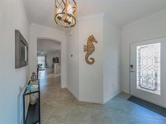 4th image of 12515 Felice Dr