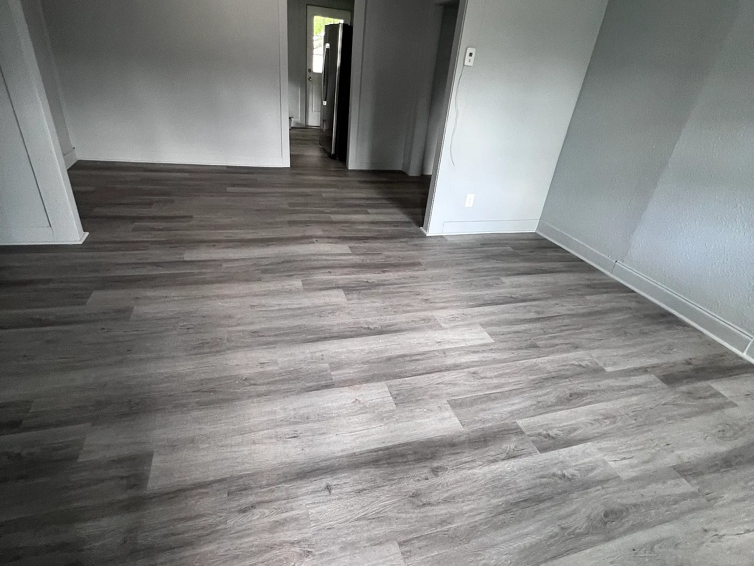 2 bed, 840 sqft, $950 — Photo 2