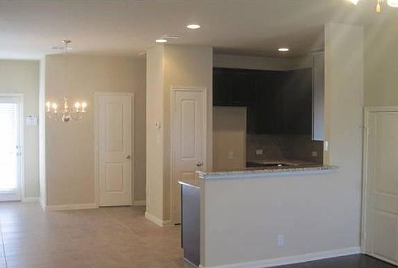 4th image of 1628 Big Thicket Dr