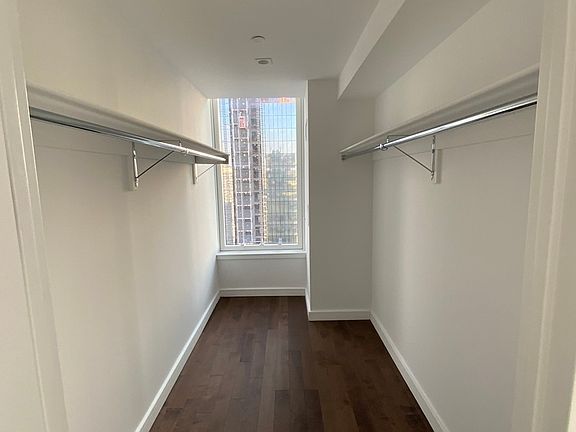 5th image of 515 W 36th St Penthouse 5B