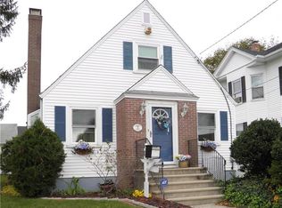 38 Webb St, Providence, RI 02908