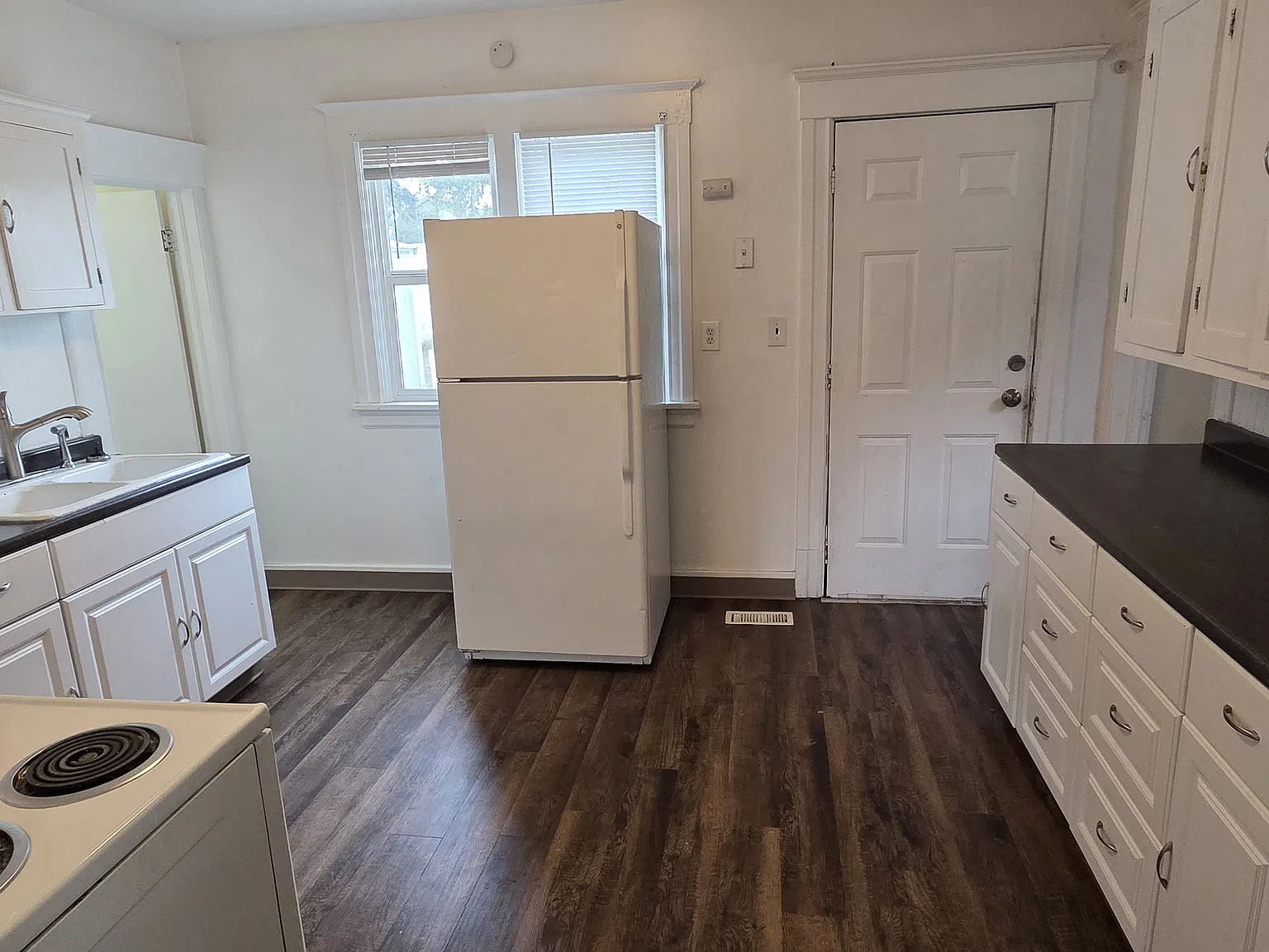 4 bed, 1216 sqft, $1,795 — Photo 4