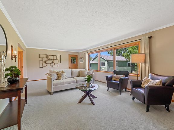 4th image of 10909 E Mallon Ave
