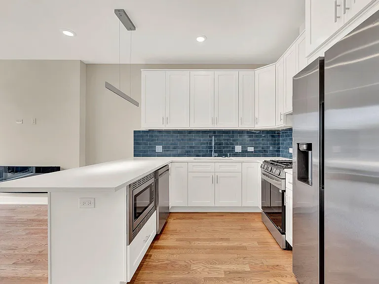 4611 S Saint Lawrence Ave #2 — Photo 8