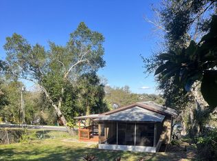 561 Minneola Ave, CLERMONT, FL 34711