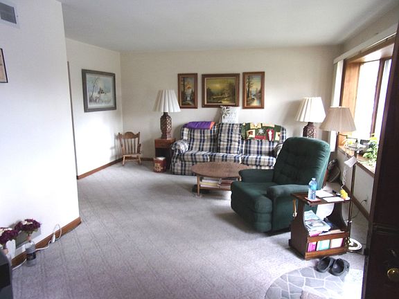 4th image of 5429 S Newcastle Ave #321