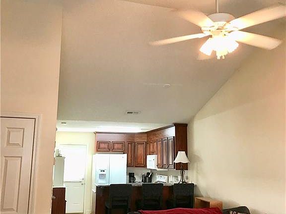 2nd image of 869 Impala Dr #40