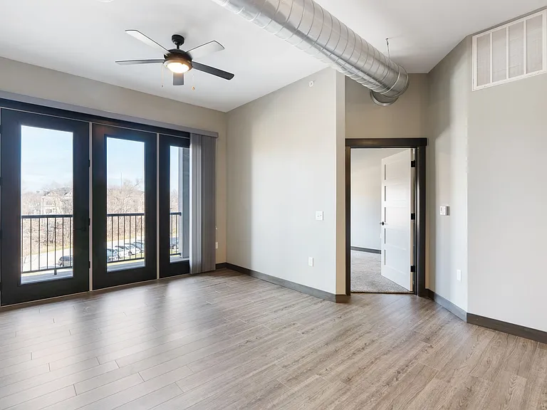 Depot Building C Luxury Rentals — Photo 4