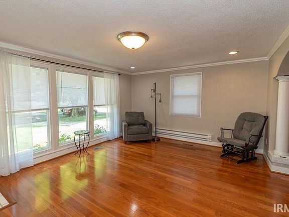 3rd image of 3014 Wilder Dr