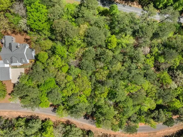 410 Highland Park Loop, Pine Mountain, GA 31822