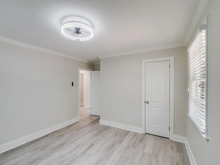 1719 Academy St — Photo 18