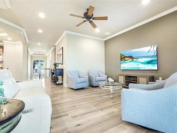 3rd image of 10342 Autumn Breeze DR #202