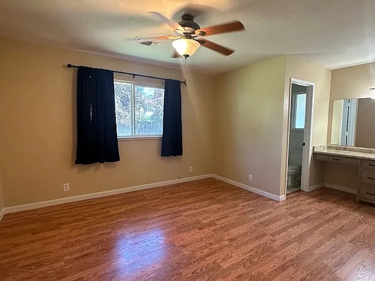 3735 Rhonda Rd — Photo 14