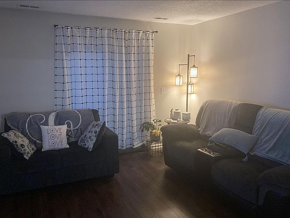 3rd image of 4944 Magnolia Blossom Blvd