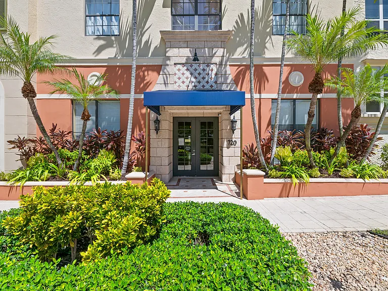 720 S Sapodilla Ave #502 — Photo 26