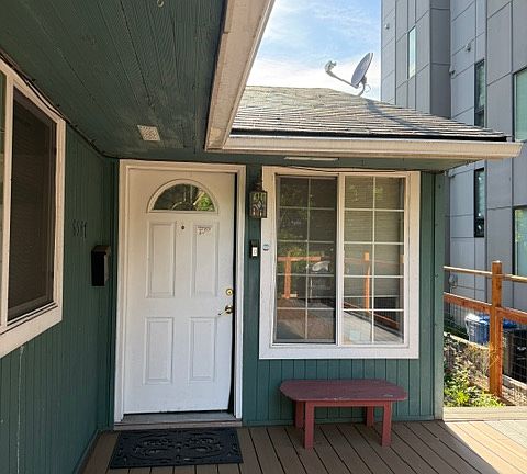 2nd image of 6547 35th Ave SW