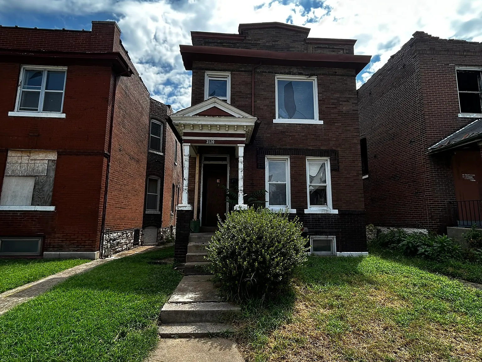 3 bed, 1624 sqft, $725 — Photo 1