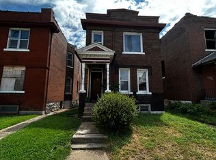 3520 Paris Ave, Saint Louis, MO 63115