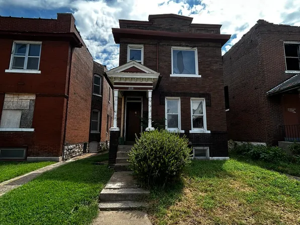 3520 Paris Ave, Saint Louis, MO 63115