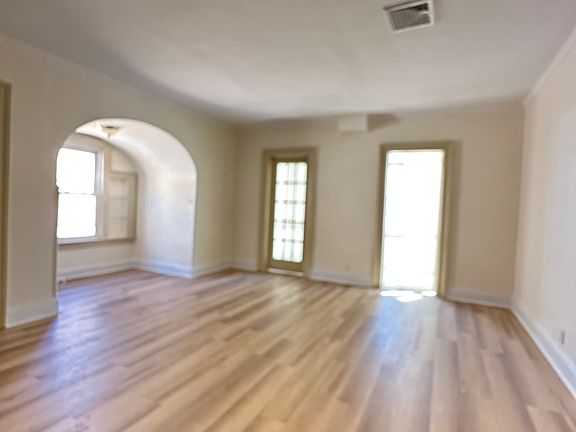 3rd image of 8674 20th Ave #2