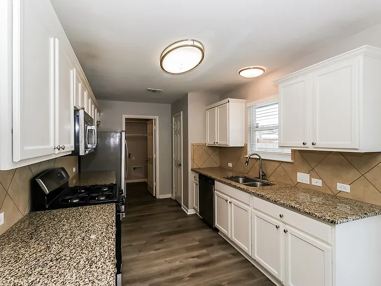 388 Musgrav — Photo 7