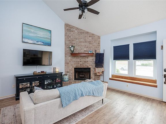 5th image of 3002 Quail Springs Rd APT E5