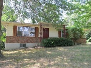 504 E Broadway St, El Dorado Springs, MO 64744