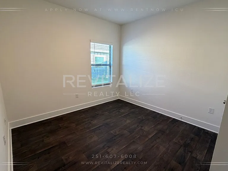 14913 Dayton Cir — Photo 8