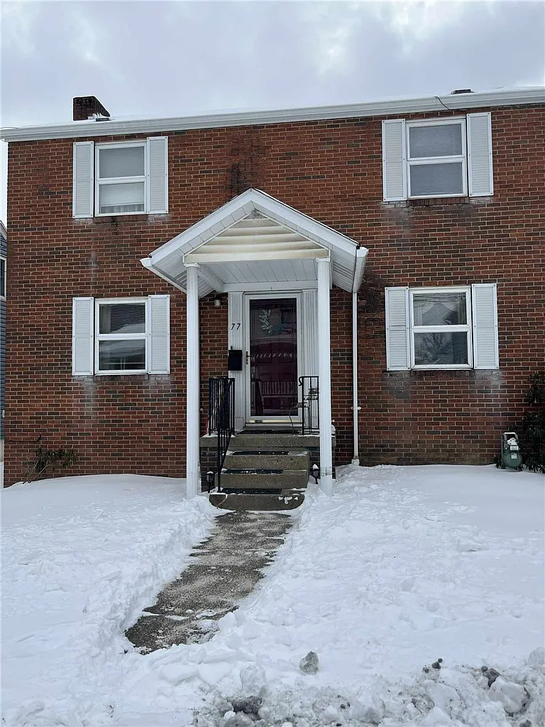 77 Downer Ave photo 1