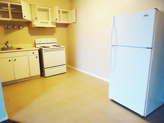 5th image of 33402 Michigan Ave APT 25