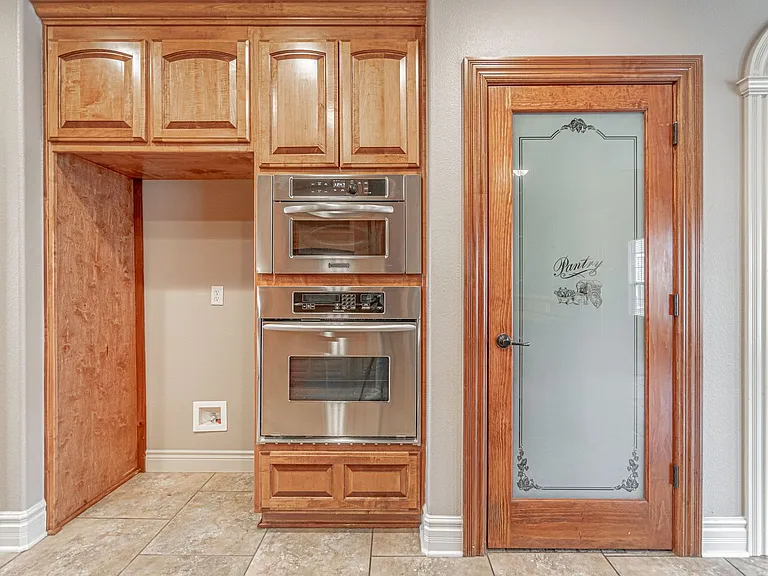 3704 W Legacy Ln — Photo 5
