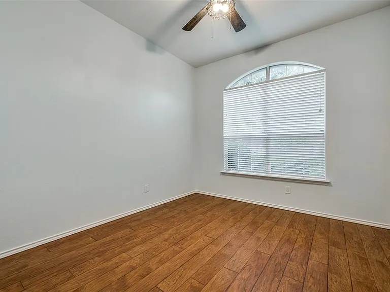 1617 Redwood Dr — Photo 23