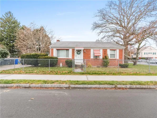 57 N Hull St, East Providence, RI 02914