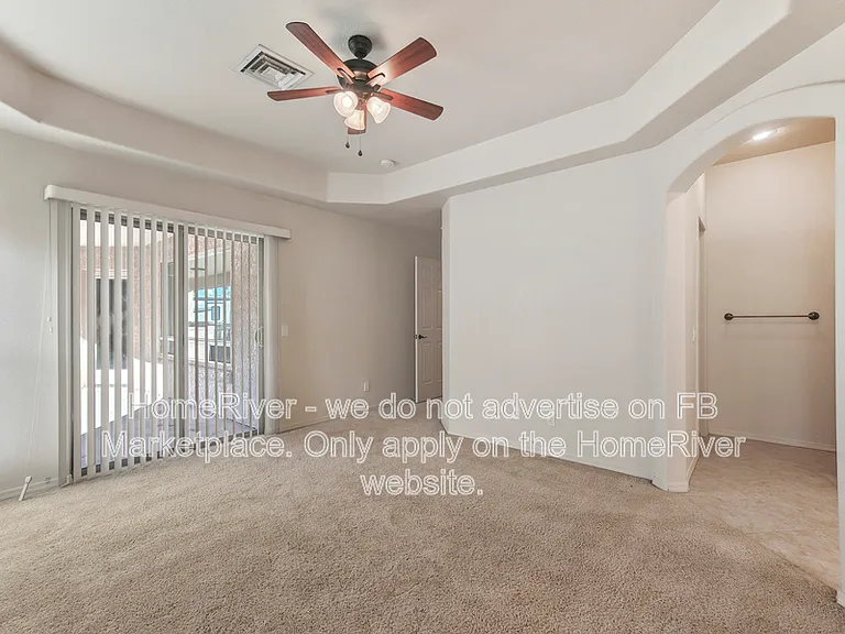 4042 Columbia Dr — Photo 8